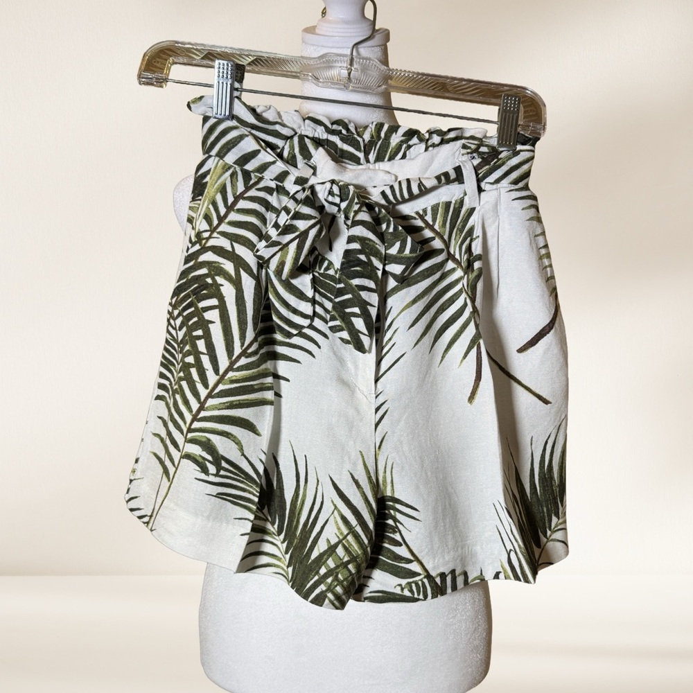 H&M Women Paper Bag Pleated Linen Blend Shorts Size 2 Floral Boho